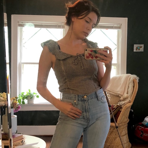 Adorable Summer Top - Picture 2 of 4